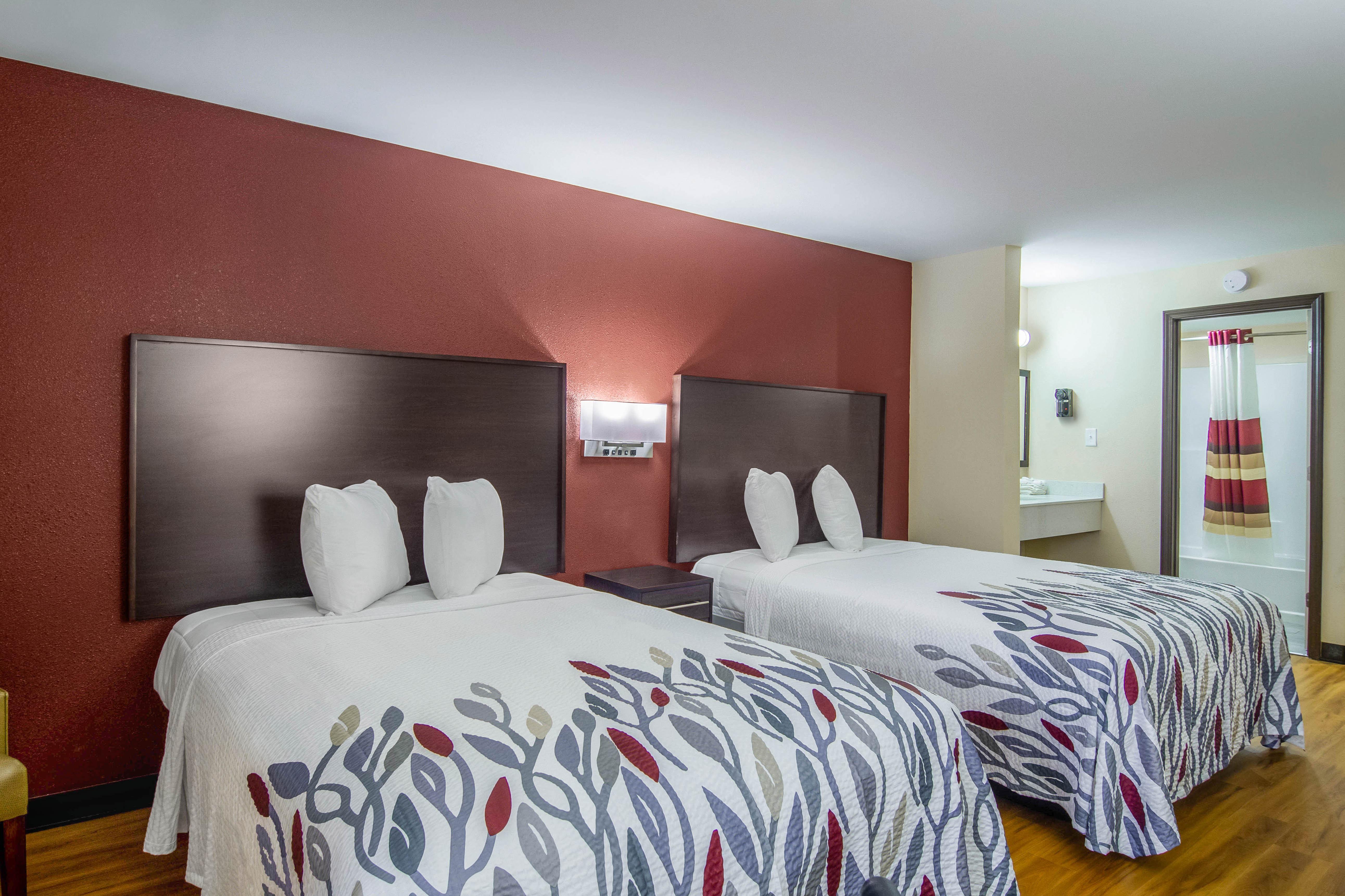 Red Roof Inn Перрисберг Экстерьер фото
