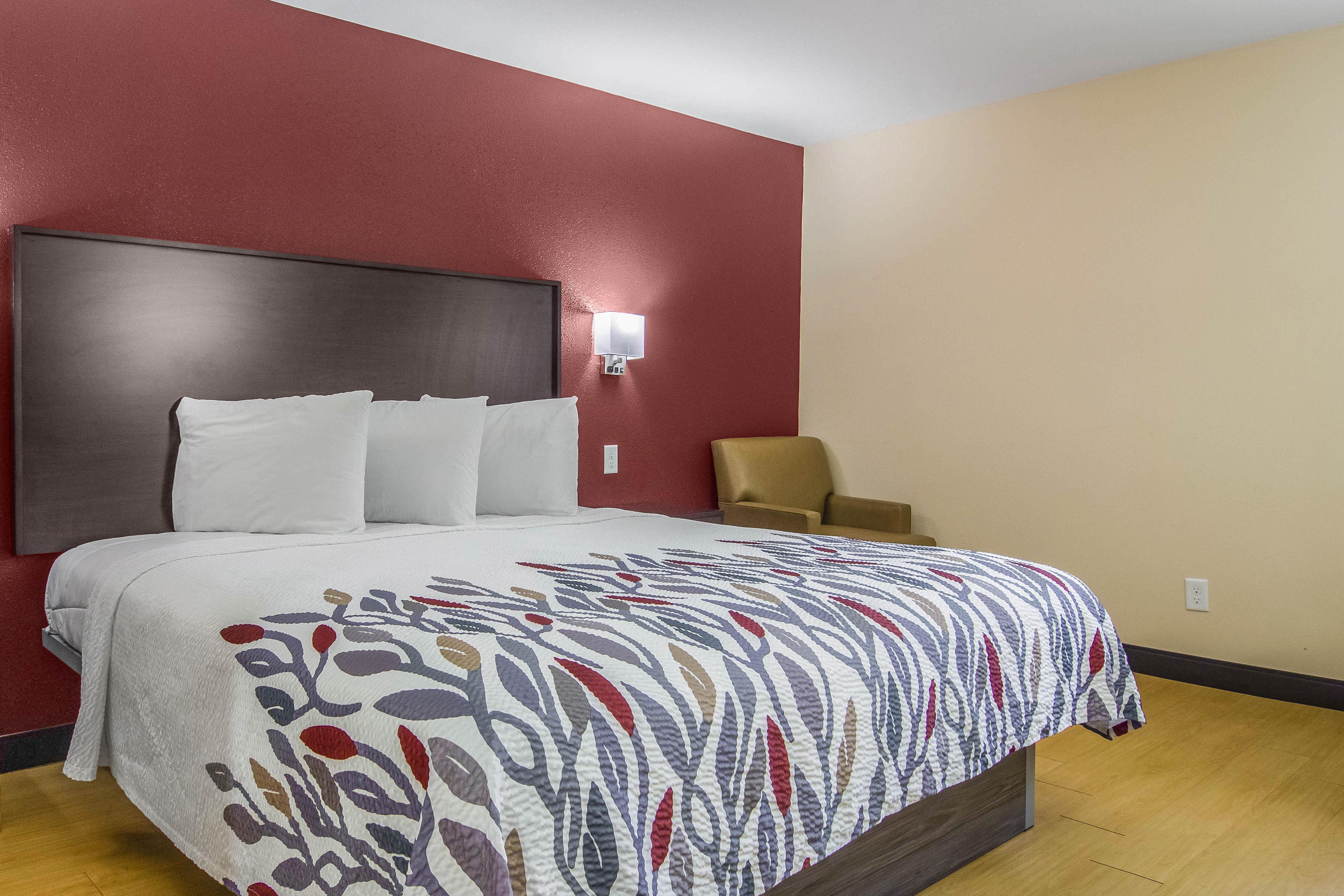 Red Roof Inn Перрисберг Экстерьер фото
