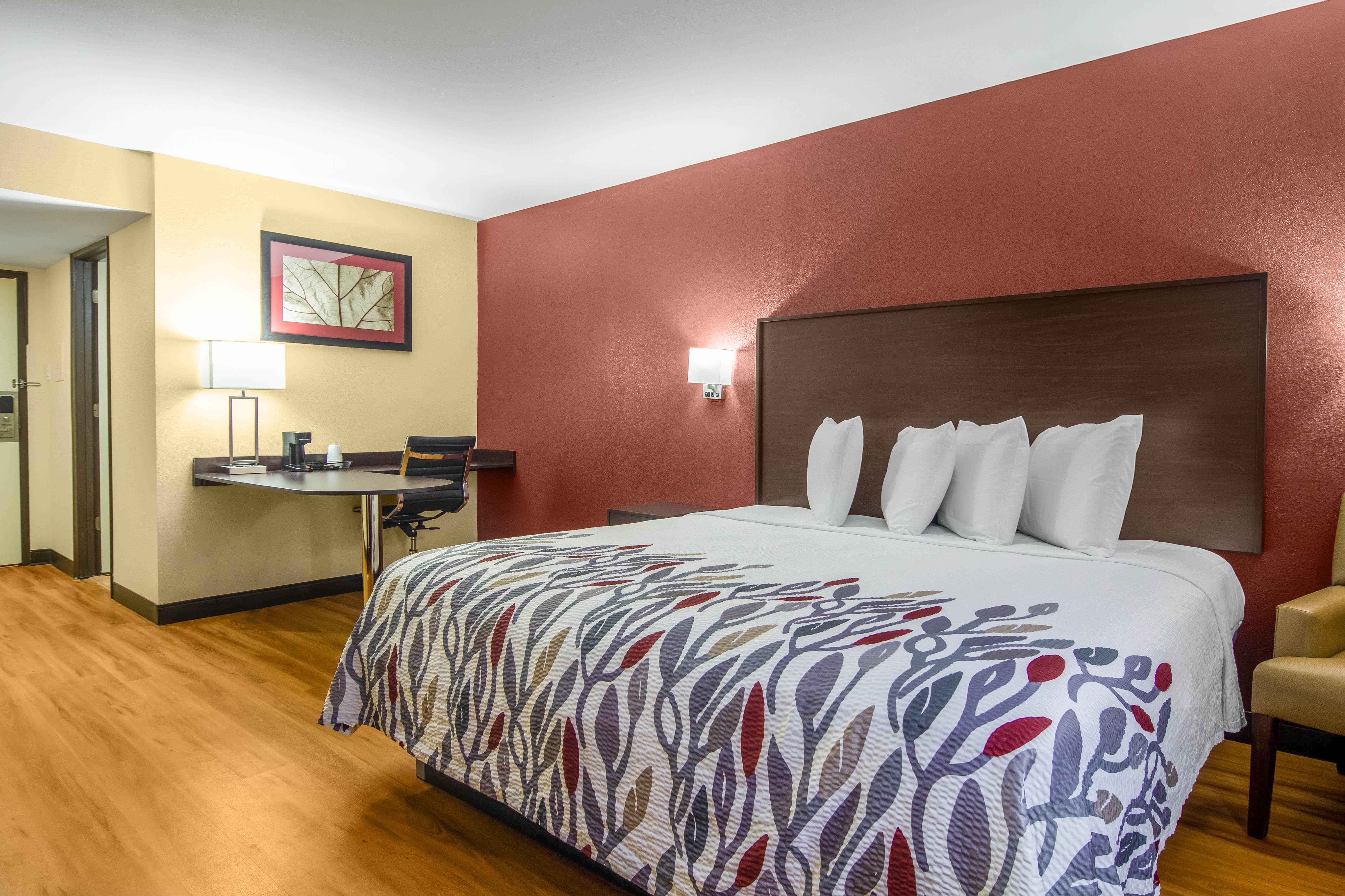 Red Roof Inn Перрисберг Экстерьер фото