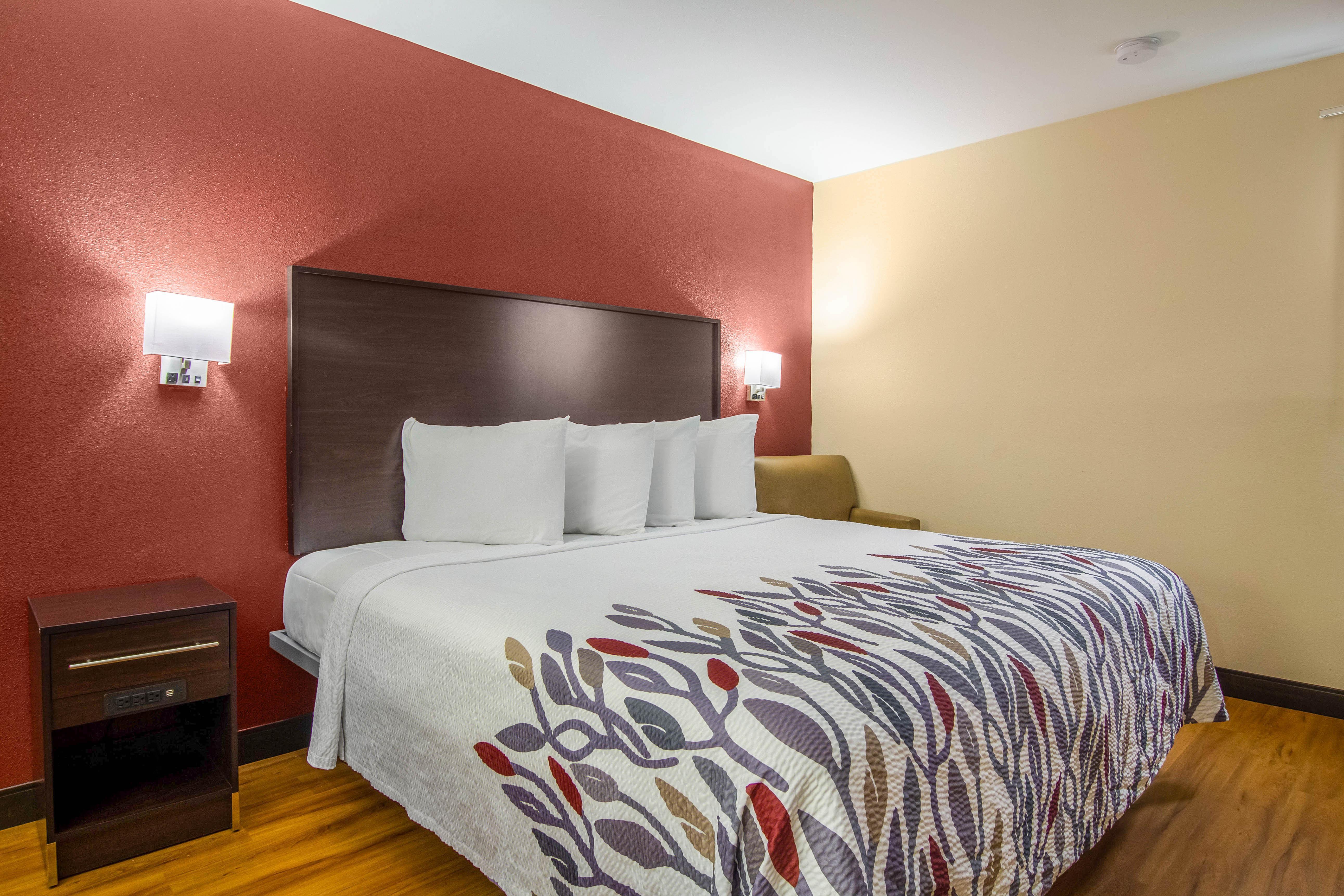 Red Roof Inn Перрисберг Экстерьер фото