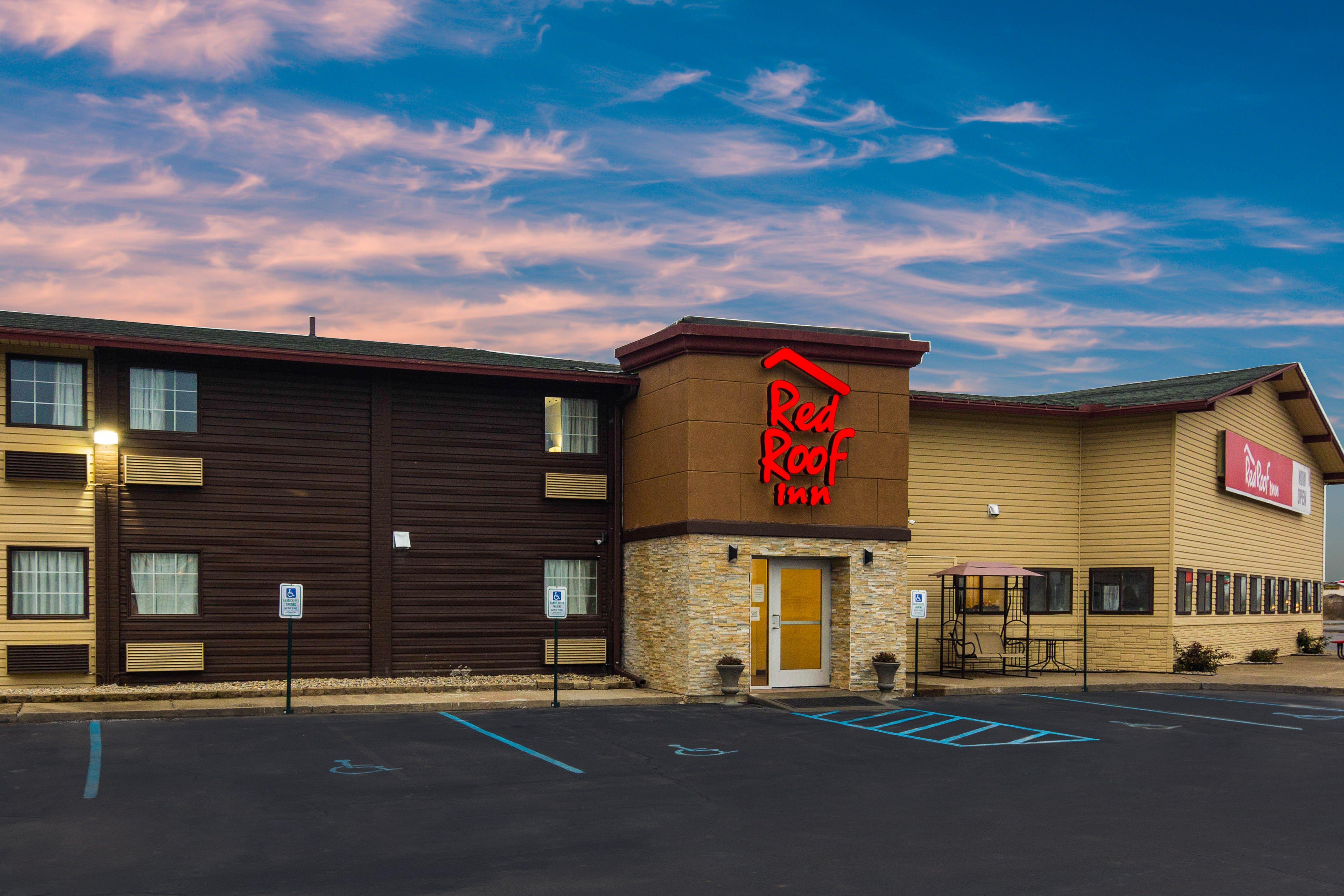 Red Roof Inn Перрисберг Экстерьер фото